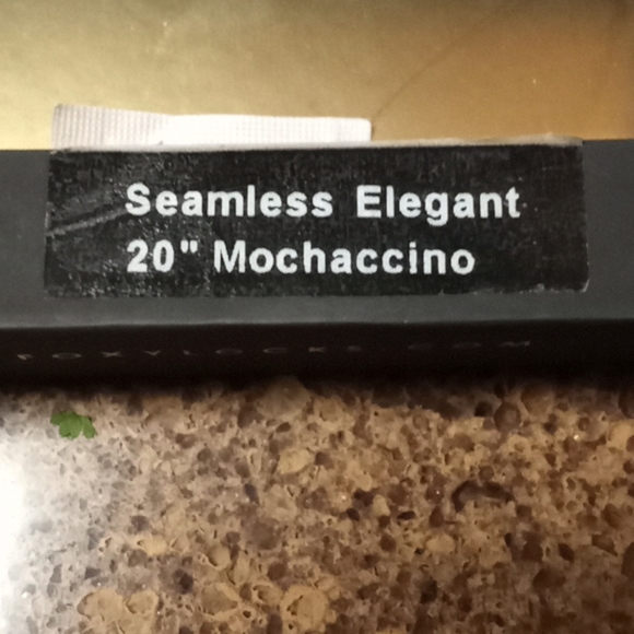 Hair extensions - Picture 3 of 5